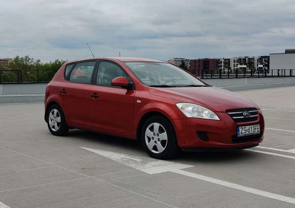 Kia Ceed cena 15600 przebieg: 113000, rok produkcji 2009 z Wrocław małe 137